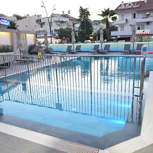Hotel Oasis